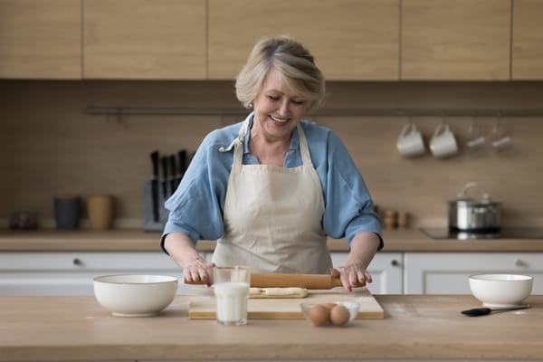 Fun and safe winter pastimes for seniors